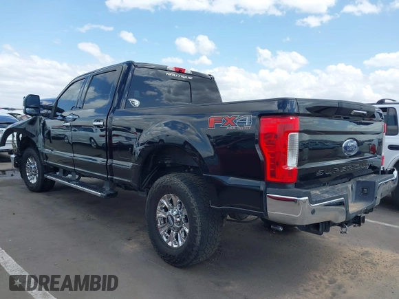 2019 Ford F-250 XL z VIN 1FT7W2BT8KEE12706, wystawiony jako IAAI lot #41906683 z przebiegiem 121 758 mil mil oraz . Historia ofert i sprzedaży dostępna na DreamBid. Obrazek 3.