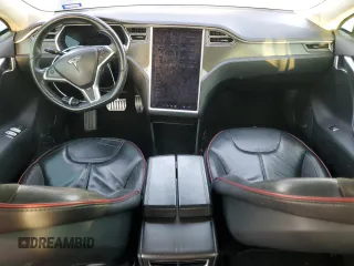 2013 Tesla Model S Performance z VIN 5YJSA1CP6DFP13674, wystawiony jako Copart lot #53043085 z przebiegiem 174 167 mil mil oraz Szkoda całkowita • Salvage title. Historia ofert i sprzedaży dostępna na DreamBid. Obrazek 8.