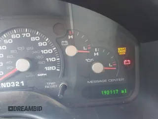 2005 Ford Explorer XLT z VIN 1FMZU63E95UB09607, wystawiony jako IAAI lot #42064379 z przebiegiem 192 117 mil mil oraz . Historia ofert i sprzedaży dostępna na DreamBid. Obrazek 7.