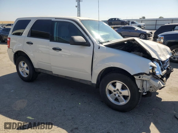 2012 Ford Escape XLS z VIN 1FMCU0C76CKB12316, wystawiony jako Copart lot #65011265 z przebiegiem 139 992 mil mil oraz Szkoda całkowita • Salvage title. Historia ofert i sprzedaży dostępna na DreamBid. Obrazek 4.