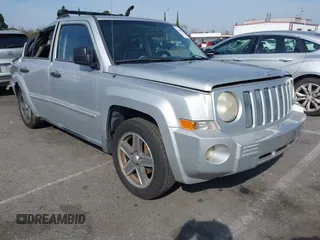 2007 Jeep Patriot Limited z VIN 1J8FF48W87D426541, wystawiony jako IAAI lot #41609156 z przebiegiem 188 199 mil mil oraz . Historia ofert i sprzedaży dostępna na DreamBid. Obrazek 1.
