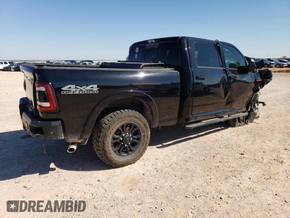 2022 Ram 2500 Laramie z VIN 3C6UR5FJ2NG144079, wystawiony jako Copart lot #68461813 z przebiegiem 155 979 mil mil oraz Nie do naprawy • Non repairable. Historia ofert i sprzedaży dostępna na DreamBid. Obrazek 3.