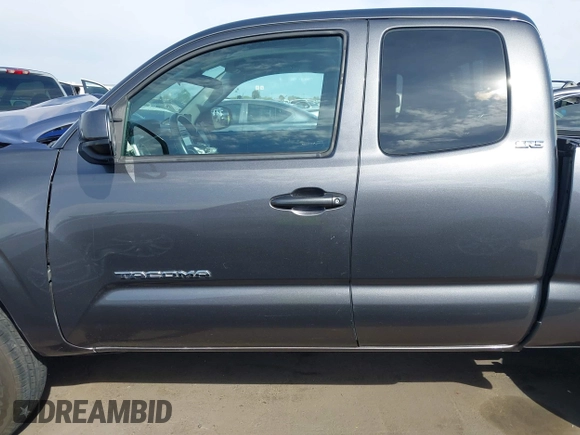 2018 Toyota Tacoma SR with VIN 5TFRX5GN8JX116802, listed as a IAAI auction lot 41879503 with 86,448 mi miles and . Bid and sale history available at DreamBid. Image 15.