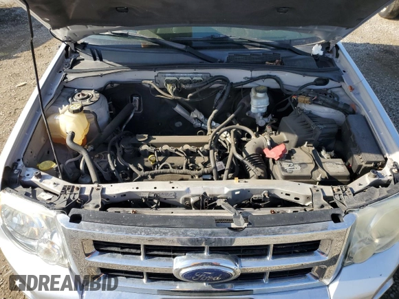 2010 Ford Escape Limited z VIN 1FMCU0E70AKA35582, wystawiony jako Copart lot #54176865 z przebiegiem Nie podano mil oraz Czysty tytuł • Clean title. Historia ofert i sprzedaży dostępna na DreamBid. Obrazek 12.