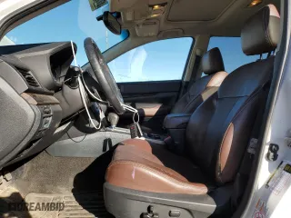 2014 Subaru Outback 2.5i Limited with VIN 4S4BRCPCXE3261945, listed as a Copart auction lot 47247555 with 208,111 mi miles and Clean Title. Bid and sale history available at carsss.com. Image 7.