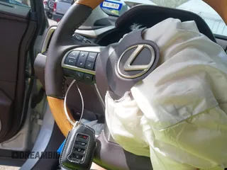 2017 Lexus RX 350 с VIN 2T2ZZMCA1HC054140, выставлен на аукционе IAAI как лот 42311201 с пробегом 112 522 миль миль и . История ставок и продаж доступна на DreamBid. Изображение 11.