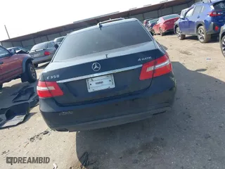2010 Mercedes-Benz E-Class E 350 Luxury with VIN WDDHF8HB0AA100686, listed as a IAAI auction lot 41578322 with 189,352 mi miles. Bid and sale history available at carsss.com. Image 16.