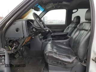 2001 Chevrolet Silverado 3500 LT with VIN 1GCJK331X1F171082, listed as a Copart auction lot 42096135 with 0 mi miles and Salvage Title. Bid and sale history available at carsss.com. Image 7.