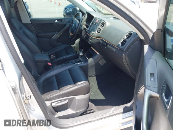 2010 Volkswagen Tiguan S with VIN WVGAV7AX6AW510843, listed as a IAAI auction lot 42345658 with 126,313 mi miles and . Bid and sale history available at DreamBid. Image 5.