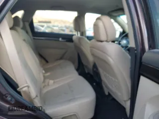 2014 Kia Sorento LX with VIN 5XYKT4A71EG530322, listed as a Copart auction lot 88501505 with 73,887 mi miles and Salvage Title. Bid and sale history available at carsss.com. Image 10.