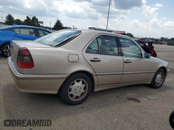 2000 Mercedes-Benz C 230 Kompressor с VIN WDBHA24G9YA806300, выставлен на аукционе Copart как лот 61999505 с пробегом 113 036 миль миль и Списание • Salvage title. История ставок и продаж доступна на DreamBid. Изображение 3.