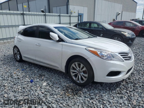 2013 Hyundai Azera with VIN KMHFG4JG6DA221364, listed as a Copart auction lot 52316895 with 141,559 mi miles and Salvage Title. Bid and sale history available at carsss.com. Image 4.