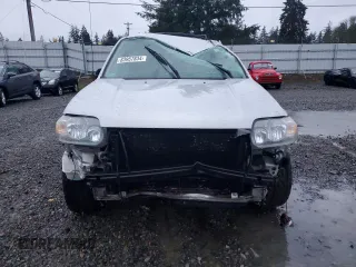 2006 Ford Escape Hybrid with VIN 1FMCU95H36KC95950, listed as a Copart auction lot 83957834 with 139,141 mi miles and Salvage title. Bid and sale history available at DreamBid. Image 5.