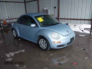 2010 Volkswagen Beetle с VIN 3VWPW3AG1AM022773, выставлен на аукционе IAAI как лот 42152867 с пробегом 138 604 миль миль и . История ставок и продаж доступна на DreamBid. Изображение 1.