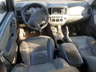 2005 Ford Escape Hybrid with VIN 1FMCU96H45KC74103, listed as a Copart auction lot 78133734 with 238,441 mi miles and Salvage Title. Bid and sale history available at carsss.com. Image 8.