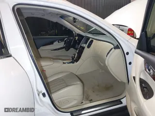 2017 Infiniti QX50 with VIN JN1BJ0RR2HM414072, listed as a IAAI auction lot 41850060 with 71,883 mi miles. Bid and sale history available at carsss.com. Image 5.