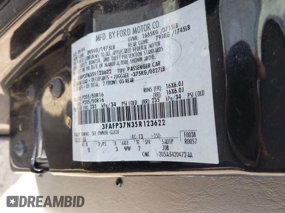 2005 Ford Focus S with VIN 3FAFP37N35R123622, listed as a IAAI auction lot 41778241 with 176,611 mi miles and . Bid and sale history available at carsss.com. Image 9.