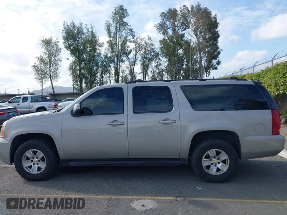 2007 GMC Yukon XL SLT with VIN 1GKFK16337J249607, listed as a IAAI auction lot 41896517 with 233,878 mi miles and . Bid and sale history available at DreamBid. Image 13.