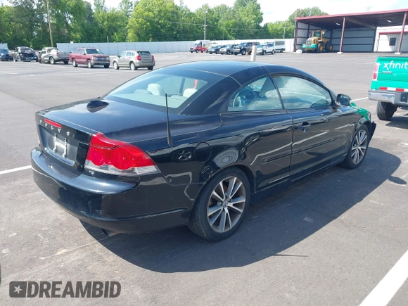2010 Volvo C70 z VIN YV1672MC3AJ092362, wystawiony jako IAAI lot #42536725 z przebiegiem 79 474 mil mil oraz . Historia ofert i sprzedaży dostępna na DreamBid. Obrazek 4.
