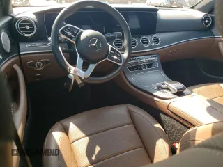 2019 Mercedes-Benz E 450 with VIN WDDZH6JB5KA687143, listed as a Copart auction lot 71470924 with Not Provided miles and Non Repairable. Bid and sale history available at DreamBid. Image 8.