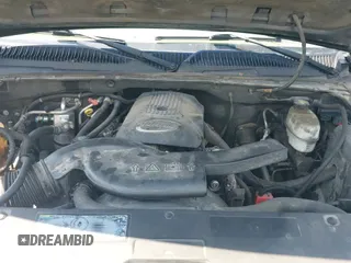 2004 Chevrolet Tahoe LS с VIN 1GNEC13V44J325882, выставлен на аукционе IAAI как лот 42894472 с пробегом Не указан миль и . История ставок и продаж доступна на DreamBid. Изображение 13.