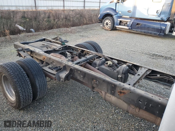 2013 Ford F-350 with VIN 1FDRF3GT6DEB28819, listed as a Copart auction lot 42031345 with 174,419 mi miles and Clean title. Bid and sale history available at DreamBid. Image 10.