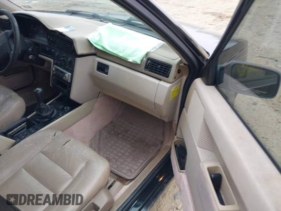 1996 Volvo 850 с VIN YV1LW5549T2173250, выставлен на аукционе IAAI как лот 41773998 с пробегом 224 384 миль миль и . История ставок и продаж доступна на DreamBid. Изображение 5.