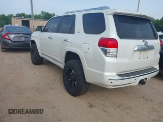 2011 Toyota 4Runner Trail z VIN JTEBU5JRXB5058223, wystawiony jako IAAI lot #42277953 z przebiegiem 269 868 mil mil oraz . Historia ofert i sprzedaży dostępna na DreamBid. Obrazek 3.