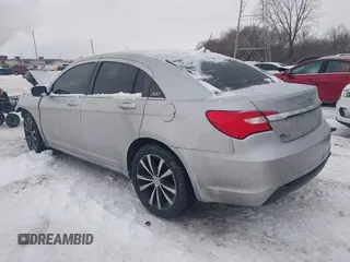 2012 Chrysler 200 S with VIN 1C3CCBHG7CN126725, listed as a IAAI auction lot 41313076 with 101,150 mi miles. Bid and sale history available at carsss.com. Image 3.