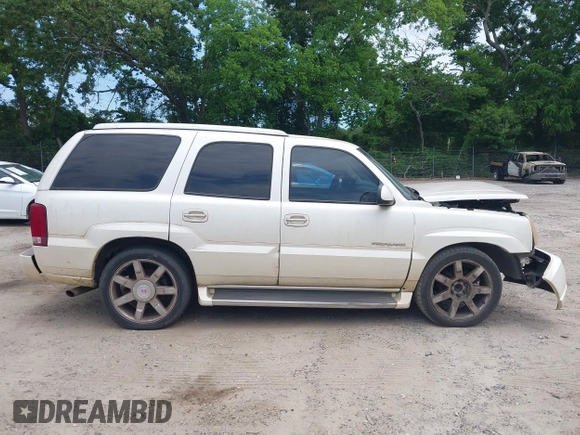 2003 Cadillac Escalade с VIN 1GYEC63T83R134948, выставлен на аукционе IAAI как лот 42321391 с пробегом 289 207 миль миль и . История ставок и продаж доступна на DreamBid. Изображение 13.