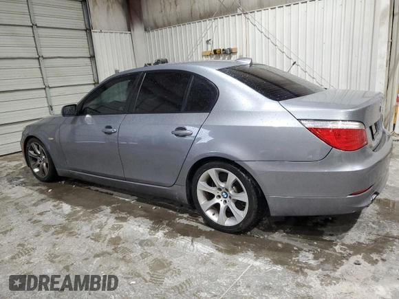 2008 BMW 5 Series 535i z VIN WBANW13538CZ75004, wystawiony jako Copart lot #54988245 z przebiegiem 110 736 mil mil oraz Czysty tytuł • Clean title. Historia ofert i sprzedaży dostępna na DreamBid. Obrazek 2.