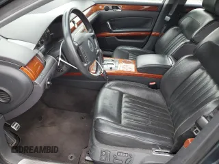 2005 Volkswagen Phaeton z VIN WVWAF03D758003746, wystawiony jako Copart lot #57449525 z przebiegiem 177 257 mil mil oraz Szkoda całkowita • Salvage title. Historia ofert i sprzedaży dostępna na DreamBid. Obrazek 7.