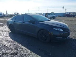 2014 Lincoln MKZ with VIN 3LN6L2GK2ER804596, listed as a IAAI auction lot 41376040 with 202,740 mi miles. Bid and sale history available at carsss.com. Image 1.