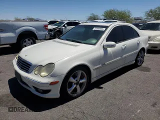 2005 Mercedes-Benz C 230 Kompressor z VIN WDBRF40J45F672944, wystawiony jako Copart lot #57000985 z przebiegiem 194 056 mil mil oraz Czysty tytuł • Clean title. Historia ofert i sprzedaży dostępna na DreamBid. Obrazek 1.