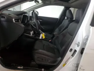 2023 Toyota Corolla Cross XLE with VIN 7MUDAABG7PV068968, listed as a Copart auction lot 51922695 with 43,911 mi miles and Salvage title. Bid and sale history available at DreamBid. Image 7.
