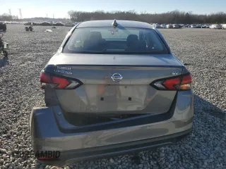 2020 Nissan Versa SV z VIN 3N1CN8EV4LL841122, wystawiony jako Copart lot #47425945 z przebiegiem 104 105 mil mil oraz Szkoda całkowita • Salvage title. Historia ofert i sprzedaży dostępna na DreamBid. Obrazek 6.