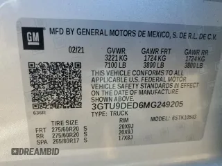 2021 GMC Sierra 1500 SLT z VIN 3GTU9DED6MG249205, wystawiony jako Copart lot #43583845 z przebiegiem 33 053 mil mil oraz Szkoda całkowita • Salvage title. Historia ofert i sprzedaży dostępna na DreamBid. Obrazek 14.