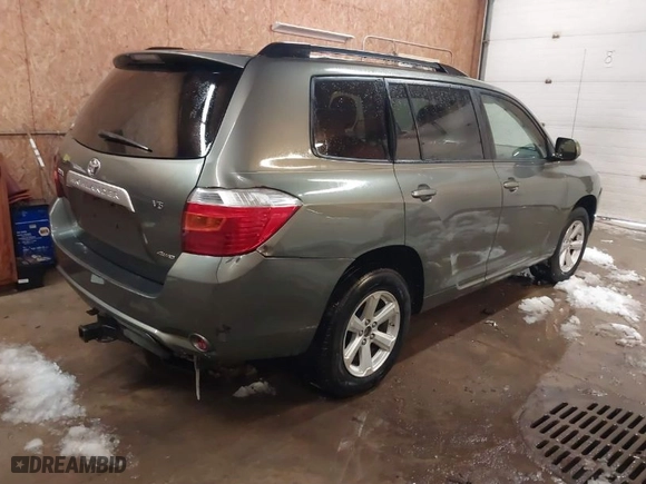 2009 Toyota Highlander with VIN JTEES41A892147842, listed as a IAAI auction lot 41469209 with 381,849 mi miles. Bid and sale history available at carsss.com. Image 4.