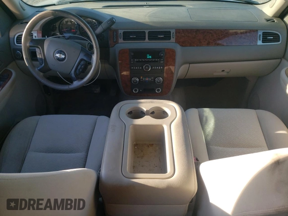 2007 Chevrolet Avalanche 1LT z VIN 3GNEC120X7G225653, wystawiony jako Copart lot #43108945 z przebiegiem 141 621 mil mil oraz Czysty tytuł • Clean title. Historia ofert i sprzedaży dostępna na DreamBid. Obrazek 8.