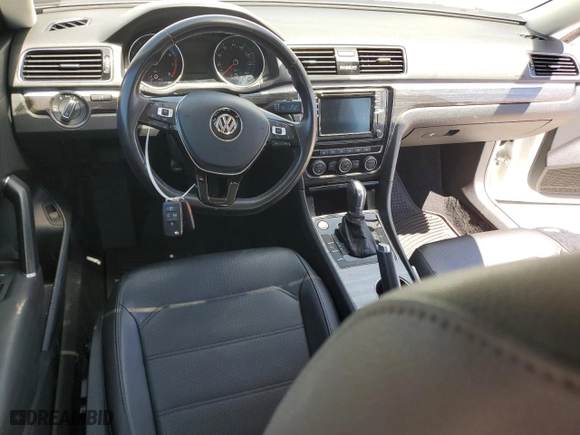 2018 Volkswagen Passat 2.0T SE with VIN 1VWBA7A3XJC011754, listed as a Copart auction lot 53998035 with 57,816 mi miles and Clean Title. Bid and sale history available at carsss.com. Image 8.