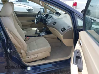 2006 Honda Civic LX z VIN 1HGFA16526L029332, wystawiony jako IAAI lot #41752392 z przebiegiem 123 928 mil mil oraz . Historia ofert i sprzedaży dostępna na DreamBid. Obrazek 5.