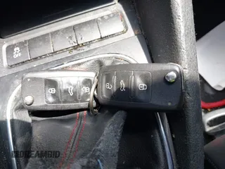2011 Volkswagen GTI w/Sunroof & Navi PZEV с VIN WVWGD7AJ3BW101715, выставлен на аукционе IAAI как лот 42159103 с пробегом 137 196 миль миль и . История ставок и продаж доступна на DreamBid. Изображение 11.