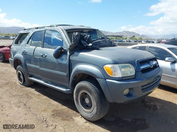 2005 Toyota Sequoia SR5 with VIN 5TDZT34A55S246422, listed as a IAAI auction lot 41965618 with 200,950 mi miles. Bid and sale history available at carsss.com. Image 1.