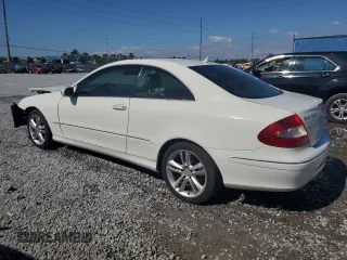2008 Mercedes-Benz CLK 350 с VIN WDBTJ56H08F250107, выставлен на аукционе Copart как лот 44010495 с пробегом 170 986 миль миль и Списание • Salvage title. История ставок и продаж доступна на DreamBid. Изображение 2.