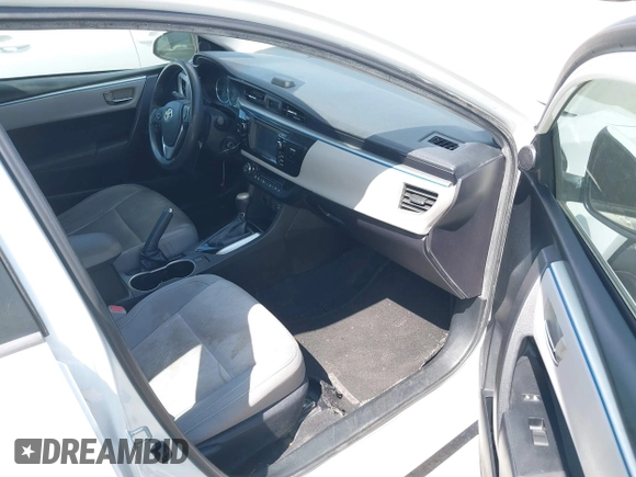2015 Toyota Corolla L z VIN 5YFBURHE3FP271683, wystawiony jako IAAI lot #37424533 z przebiegiem 153 438 mil mil oraz . Historia ofert i sprzedaży dostępna na DreamBid. Obrazek 5.