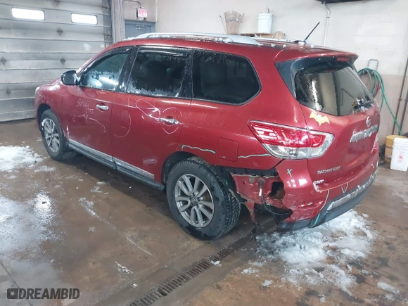 2014 Nissan Pathfinder S with VIN 5N1AR2MM4EC630270, listed as a IAAI auction lot 41718187 with 110,360 mi miles. Bid and sale history available at carsss.com. Image 3.