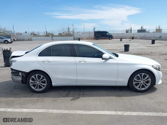 2015 Mercedes-Benz C-Class C 300 with VIN 55SWF4JB3FU091838, listed as a IAAI auction lot 42018413 with 98,338 mi miles. Bid and sale history available at carsss.com. Image 14.