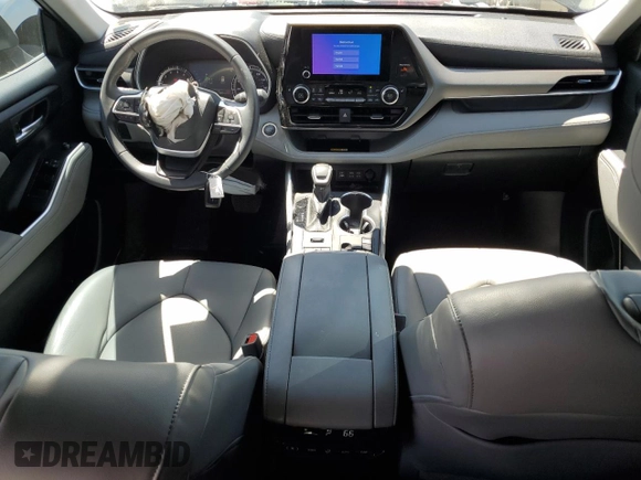 2024 Toyota Highlander LE with VIN 5TDKDRBH4RS542507, listed as a Copart auction lot 53318265 with 19,014 mi miles and Salvage title. Bid and sale history available at DreamBid. Image 8.