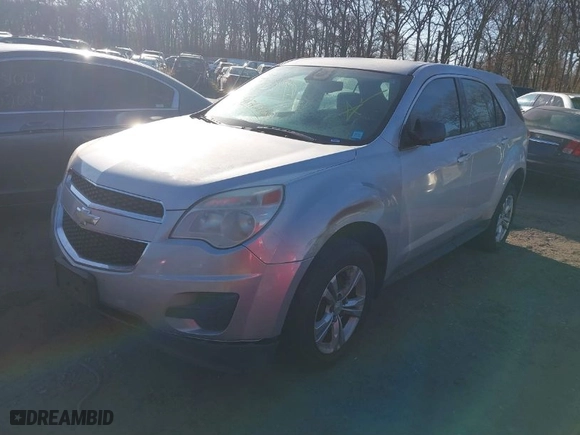 2012 Chevrolet Equinox LS with VIN 2GNFLCEK4C6208902, listed as a IAAI auction lot 41713484 with 999,999 mi miles. Bid and sale history available at carsss.com. Image 2.