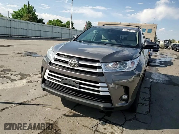 2018 Toyota Highlander LE with VIN 5TDBZRFH5JS807483, listed as a Copart auction lot 62724915 with 144,404 mi miles and Clean title. Bid and sale history available at DreamBid. Image 14.